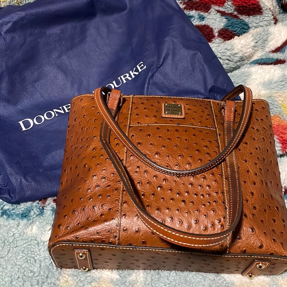 Dooney & Bourke purse
